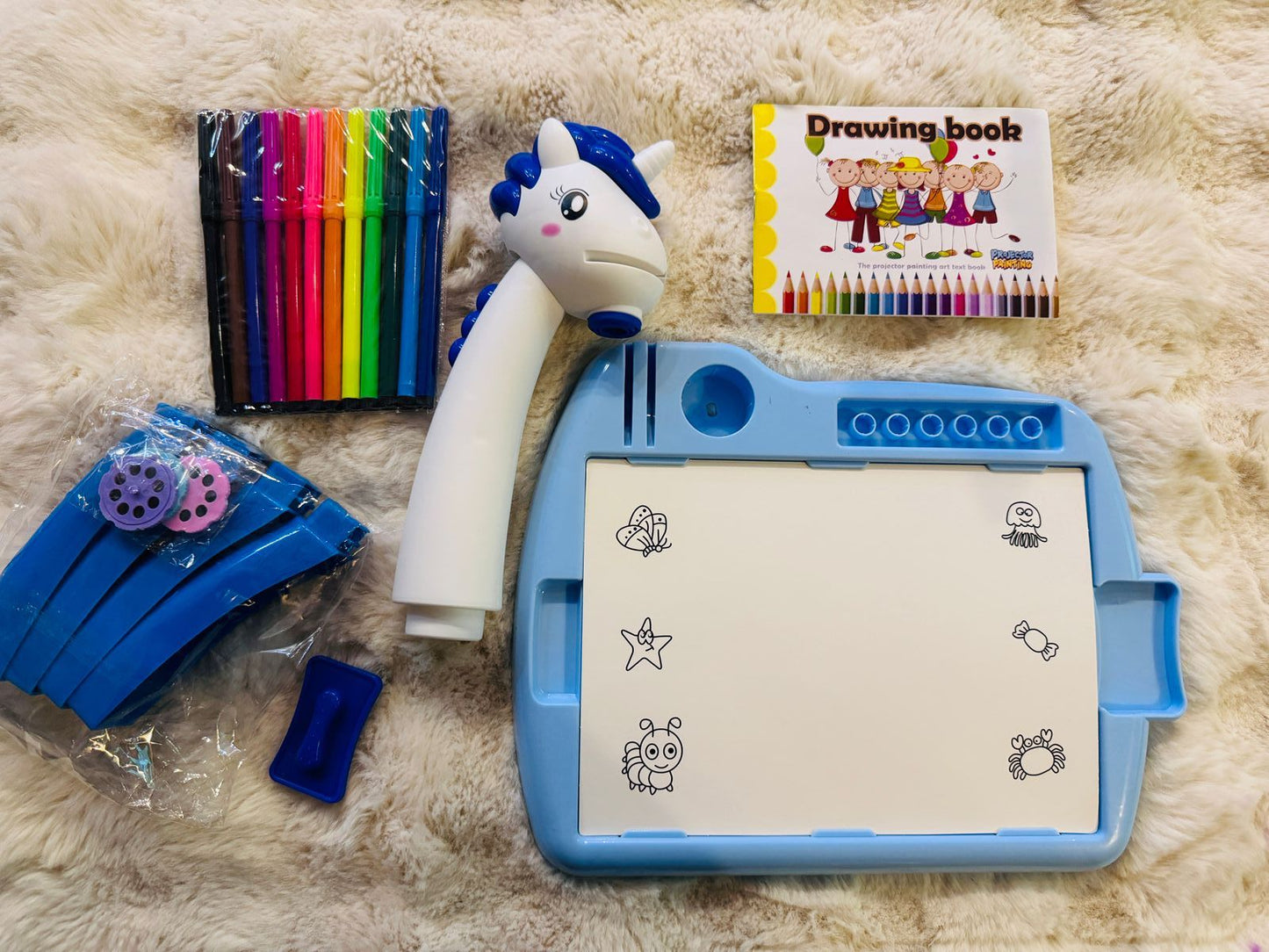 Complete Art Kit: Unicorn Projector Sketcher with Markers & Book