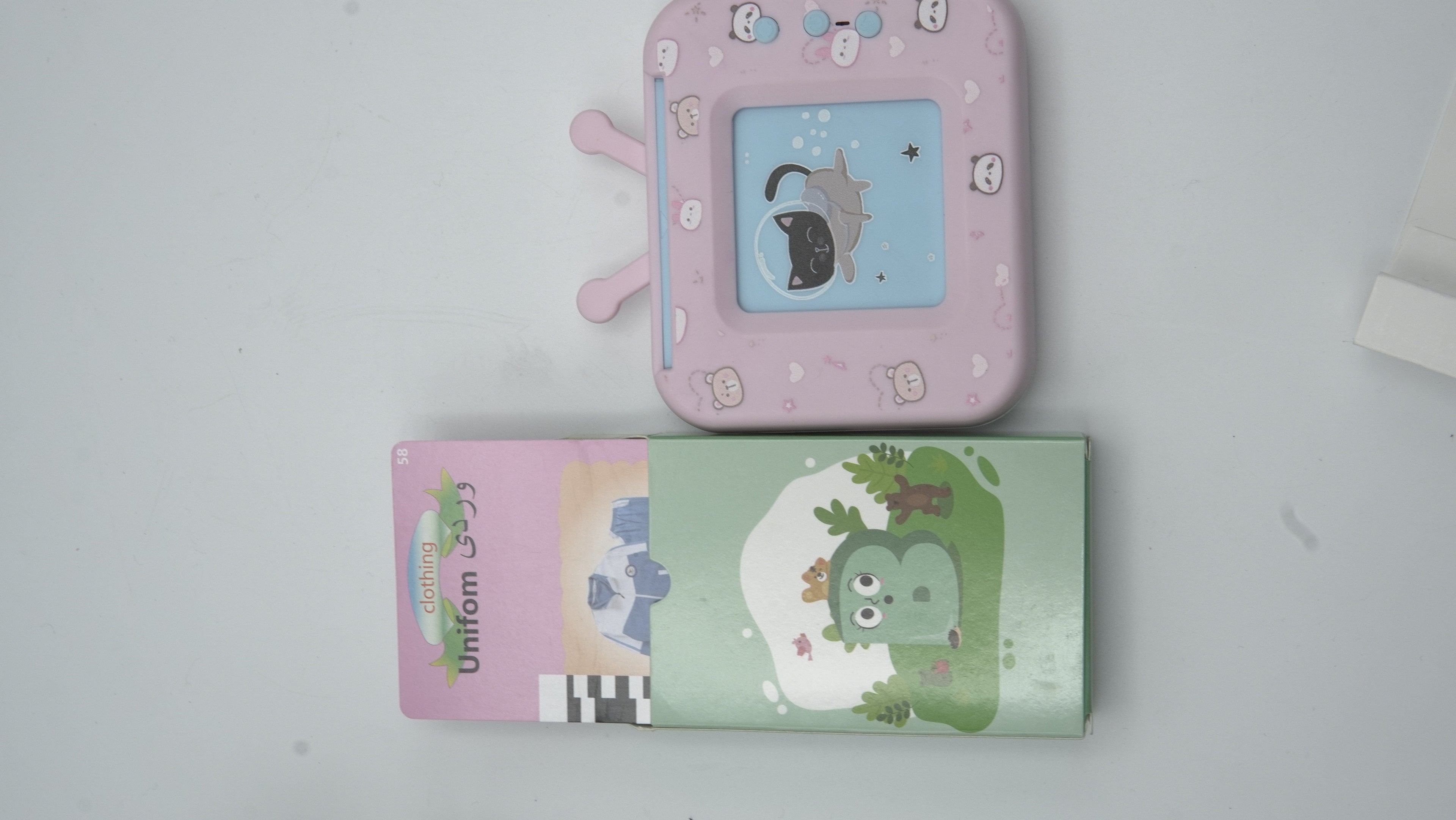 Interactive Kids' Talking Flash Card Early Education Device (English & Urdu/Arabic)