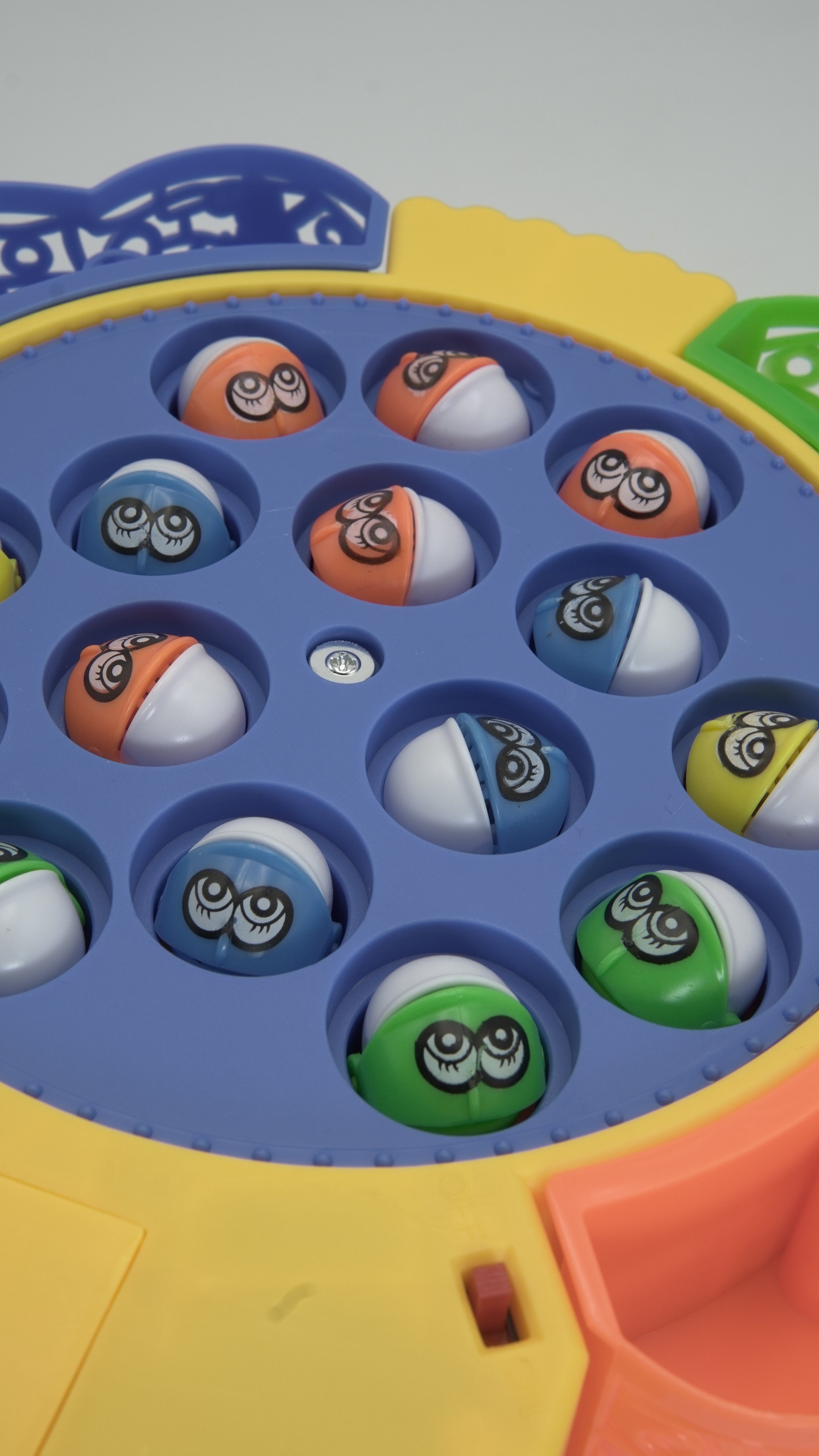 Interactive Kids' Electric Music Rotating Fishing Game (4 Players)